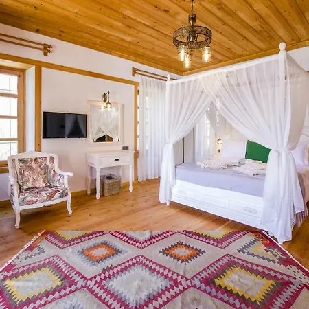Pier House Otel